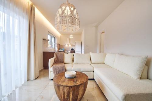 Zakynthos Apartment | Blush & Crema Apartments