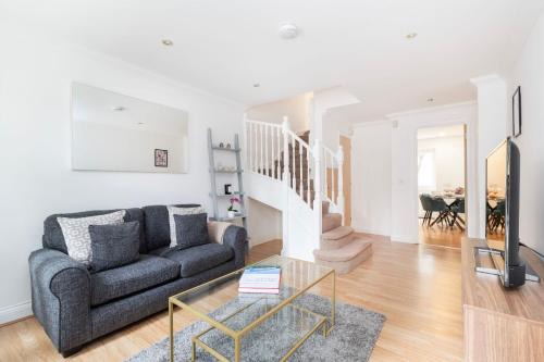 Bunhill Apartment | BnBNova - 4BR Townhouse - Old Street