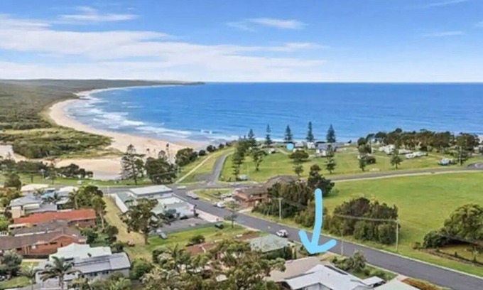 Dalmeny House | Bob & Rob's Beach Retreat