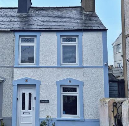 Nefyn House | Bodeinion