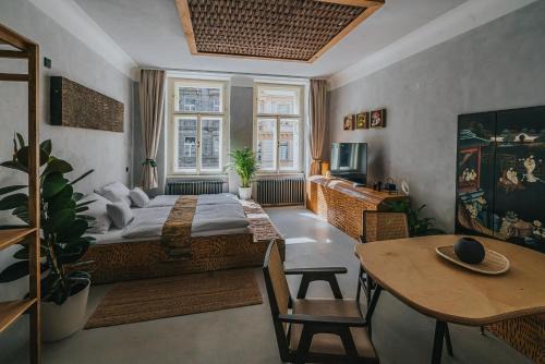 Vinohrady Apartment | Bohemian Experience