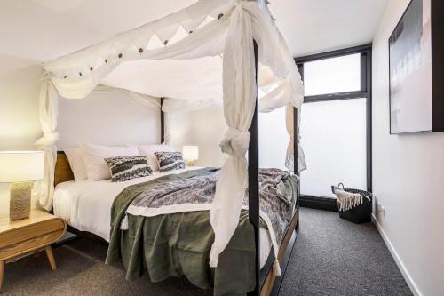 Prahran Apartment | Bohemian Oasis Heart Of Prahran Near Greville St