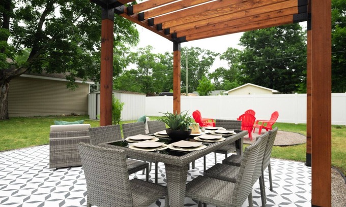 Traverse City House | Bohemian Retreat 4BR Home Downtown Beach Wineries