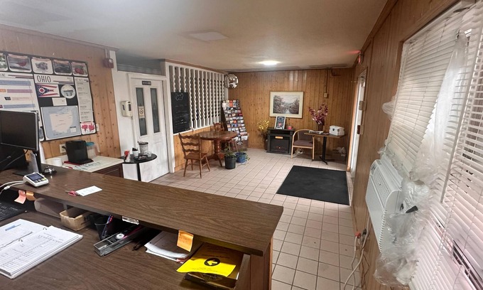 Botkins Hotel | Botkins motel