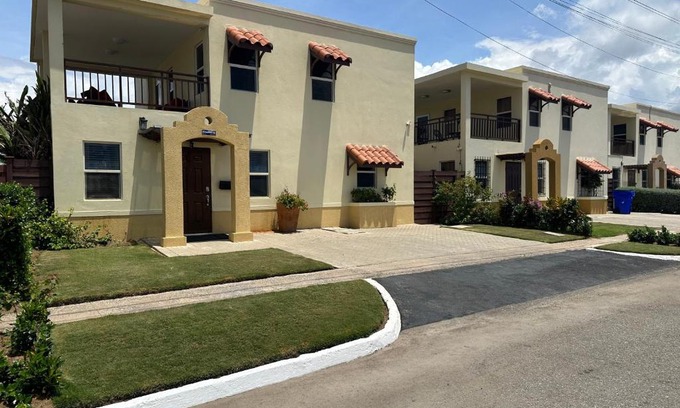 Portmore Villa | Bougainvillea Beach House-Ocean Views