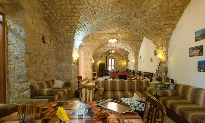 Barouk Hostel | Boustany Guest House - Hostel