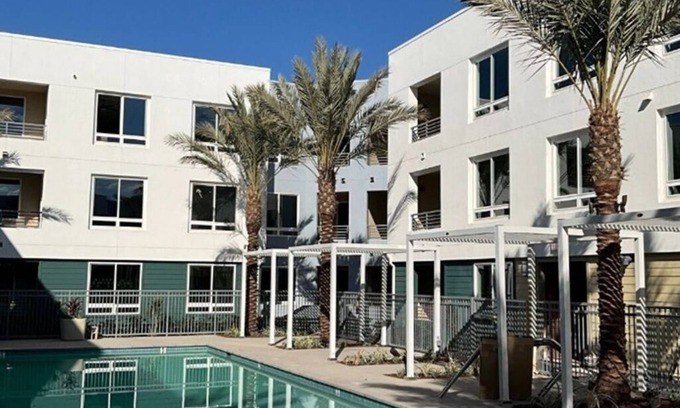 Midway District Apartment | Bowen: Cozy 1-Bedroom Apartment w/AC & Gym in Charming Point Loma, San Diego
