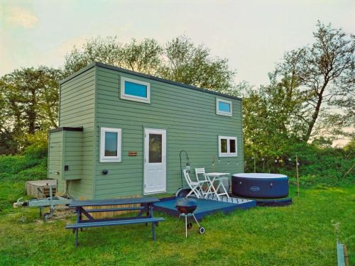 North Muskham Other | Bracken Heights