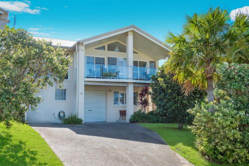Crescent Head House | Breakers 2 213 East Street
