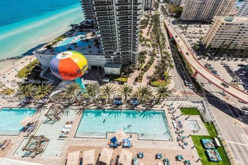 Hollywood South Central Beach Apartment | Breathtaking Ocean-View Balcony Lyfe Resort