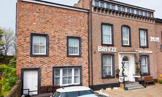 Bootle Bed & Breakfast | Breeze Guest House