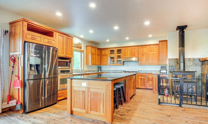 Brian Head Cottage | Brian Head Cabin < 1 Mi to Resort: Ski + Mtn Bike