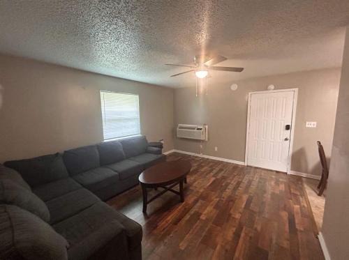 Lawton Apartment | Bright & Cozy 1BR Apartment by Fort Sill
