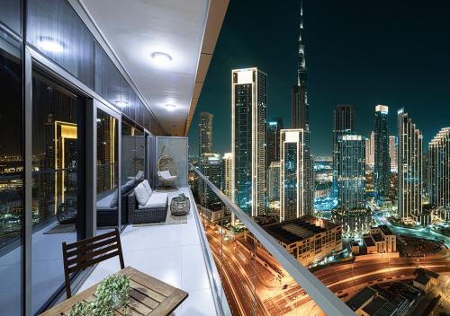Downtown Dubai Apartment | Bright High Floor Apartment in a 5 Star Hotel Resident Tower w Burj View and access to 64th Infinity Pool, Gym, Sauna, Spa, Restaurants, Bars and more