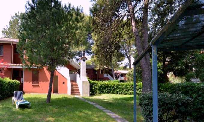 Bibione Lido dei Pini Apartment | Bright home in the greenery