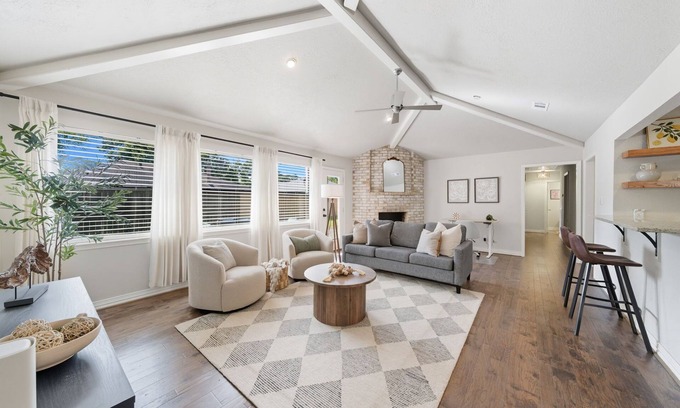 Spring House | Bright & Spacious 3-bedroom home in Spring