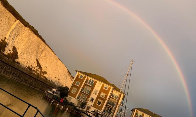 Seafront Apartment | Brighton marina