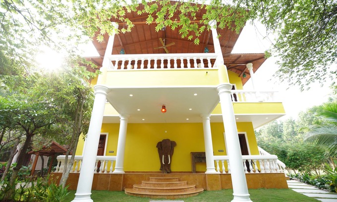 Chevella Resort | Brown Town Resort & Spa