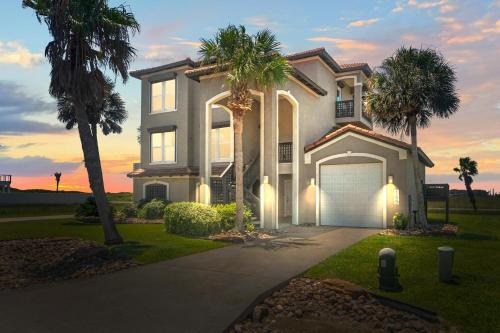 Port Aransas House | Brucie's Bungalow