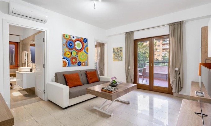 Torrino Apartment | Budapest Design e Piscina