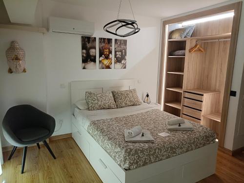 Lagunillas Apartment | Buddha Smart estudio centro histórico de Málaga