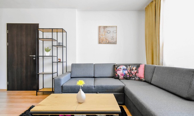 Mladost Apartment | Budget+Work-Friendly Apartment near Business Park