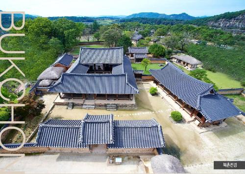 Andong Bed & Breakfast | Bukchondaek