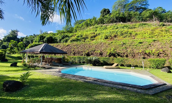 Teahupoo Ski Chalet | Bungalow TIpanier