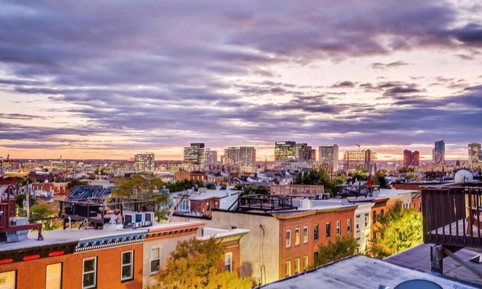 Downtown Baltimore Apartment | Butchers Hotel-Chef Suite with Stunning Roof Deck!