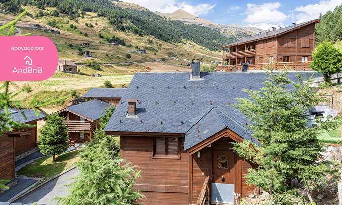 Soldeu Apartment | 𓃹 By Grandvalira: 2BD Duplex & Free Parking
