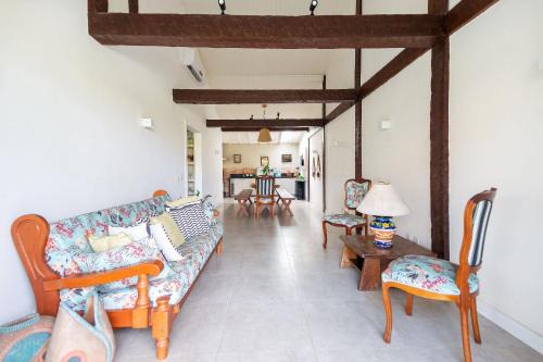 Porto Belo House | Bz09 Quadra da praia! Casa 5 suítes