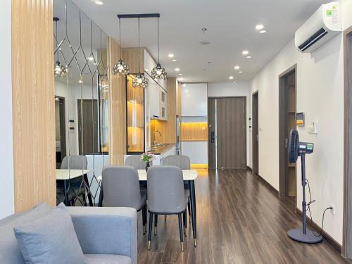 Le Chan Apartment | Căn hộ 2 ngủ nhìn ra núi Thiên Văn