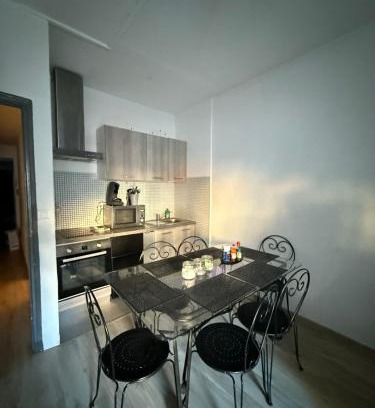 Gap Apartment | Cœur de ville au 1er 66M2, vu sur la place