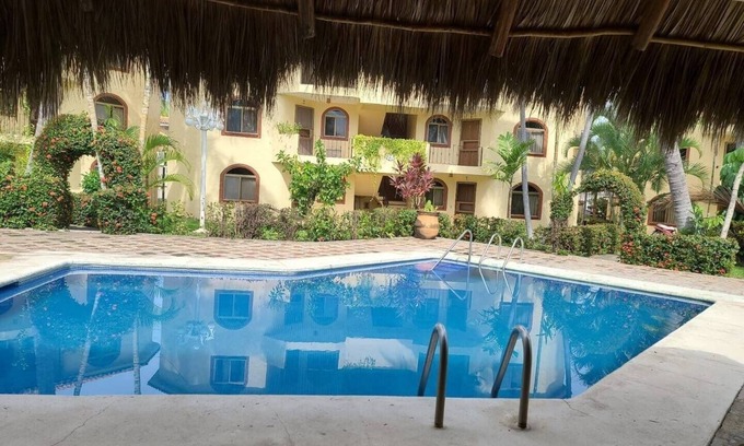 Barra de Navidad House | C. Barra de Navidad