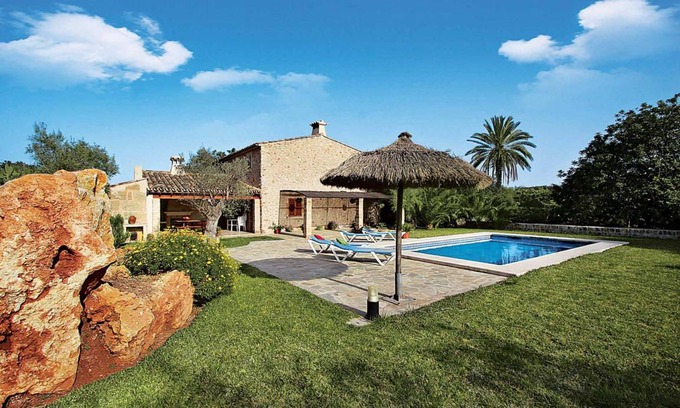 Pollensa Villa | Ca'n Butxaco, Nice villa in Pollensa w/