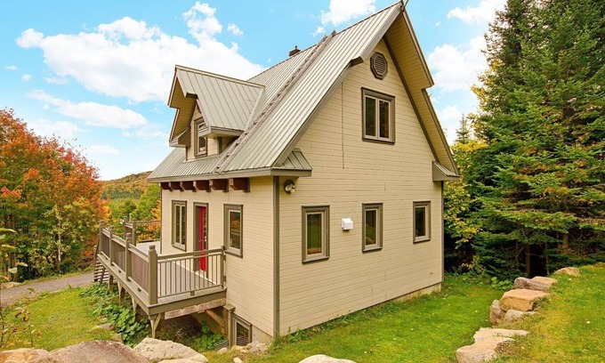 Ste-Lucie-des-Laurentides Ski Chalet | Ti'Chalet du Nord - Cozy Laurentian Chalet near Val-David
