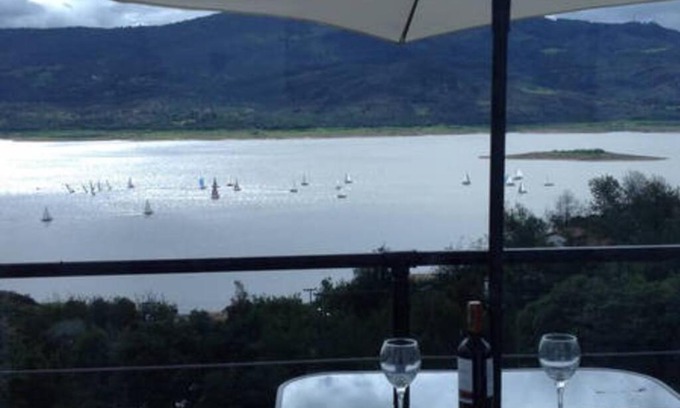Guatavita House | Cabaña vista al lago Tominė y Naturaleza Guatavita