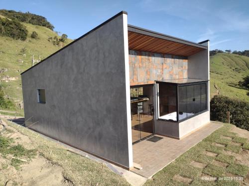 Sapucai-Mirim Cabin | Cabana HouseLander