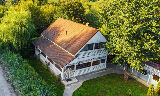 Porumbacu de Jos Ski Chalet | Cabana La Tiby
