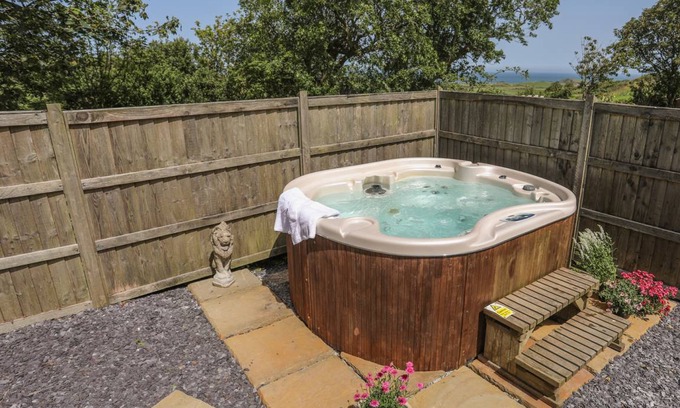 Cylch-Y-Garn Cottage | Cabin ∙ 1 bedroom ∙ 2 guests