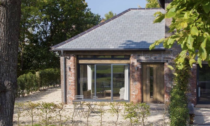 Talaton Cottage | Cabin ∙ 1 bedroom ∙ 3 guests