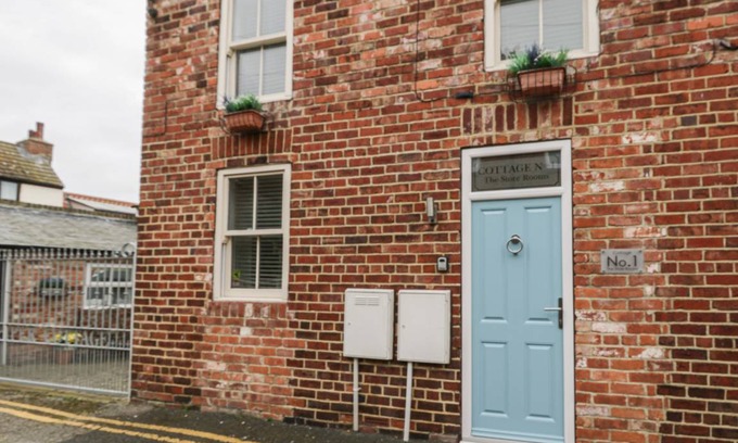 Whitby Cottage | Cabin ∙ 1 bedroom ∙ 4 guests