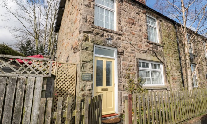 Longframlington Cottage | Cabin ∙ 2 bedrooms ∙ 3 guests