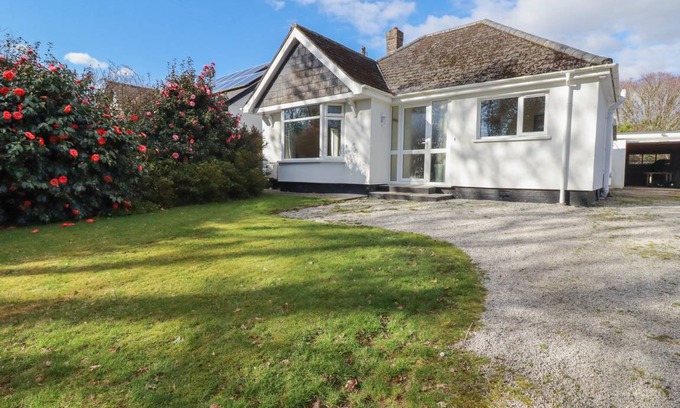 Playing Place Cottage | Cabin ∙ 2 bedrooms ∙ 4 guests