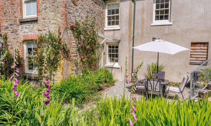Rumleigh Cottage | Cabin ∙ 2 bedrooms ∙ 4 guests