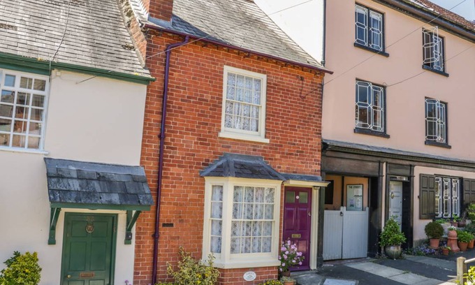 Ludwel Cottage | Cabin ∙ 2 bedrooms ∙ 4 guests