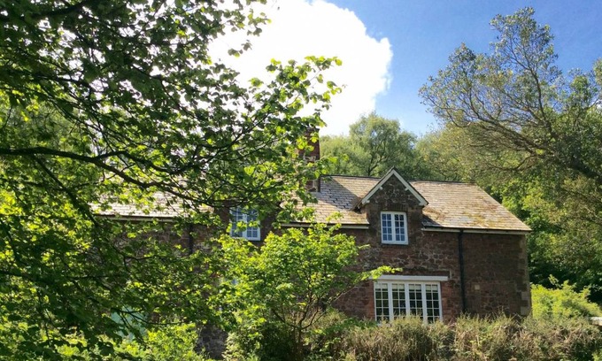 Minehead Cottage | Cabin ∙ 3 bedrooms ∙ 5 guests