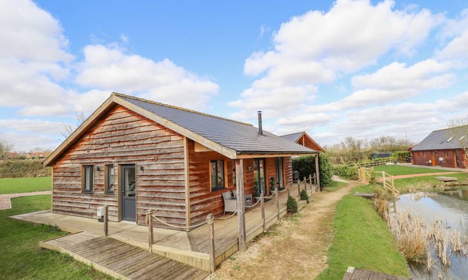 Aubourn Cottage | Cabin ∙ 3 bedrooms ∙ 6 guests