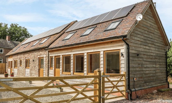 Munslow Cottage | Cabin ∙ 4 bedrooms ∙ 8 guests