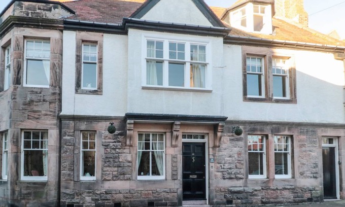 Berwick-upon-Tweed Cottage | Cabin ∙ 4 bedrooms ∙ 8 guests
